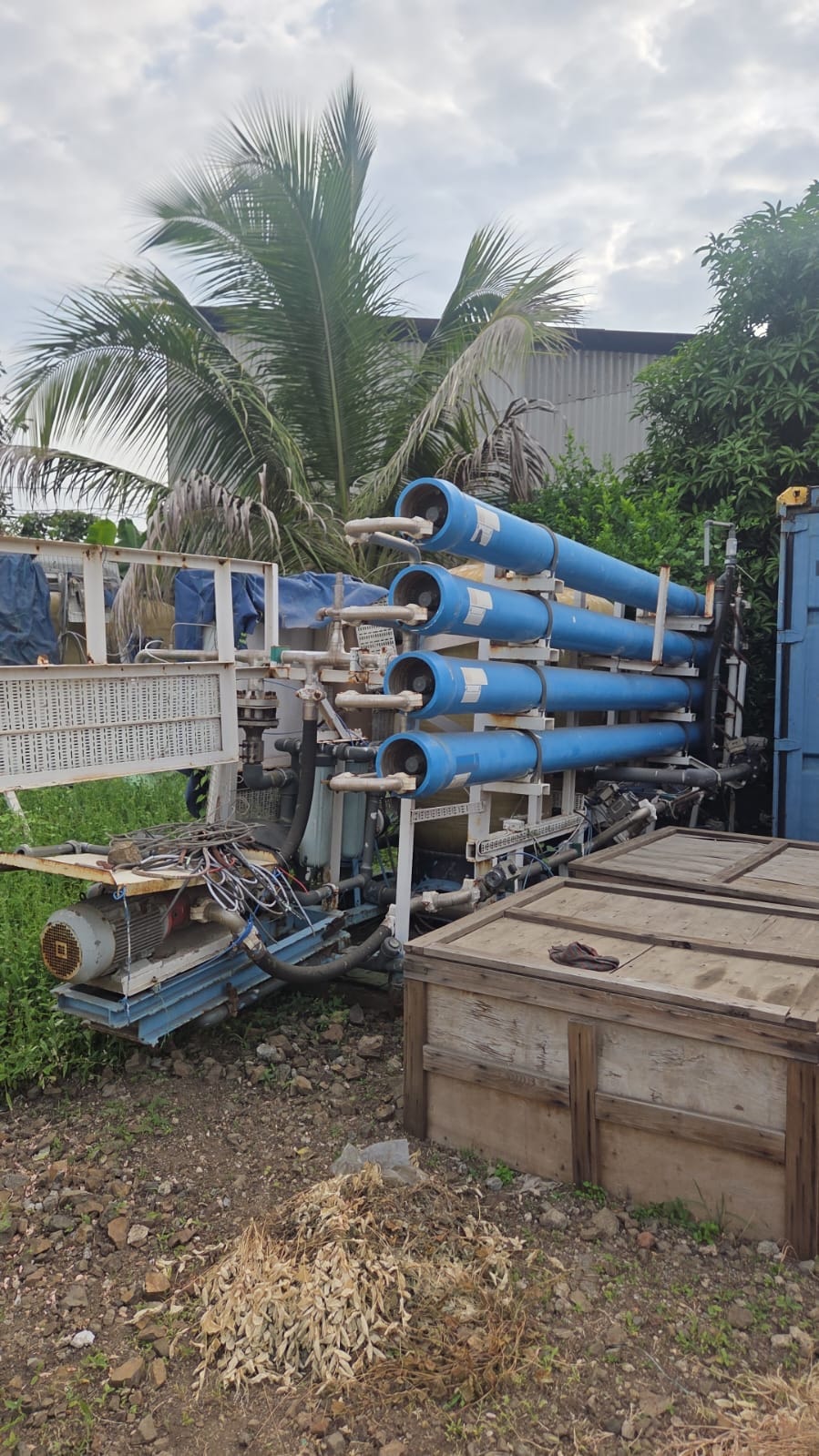 Industrial water treatment and filtration system