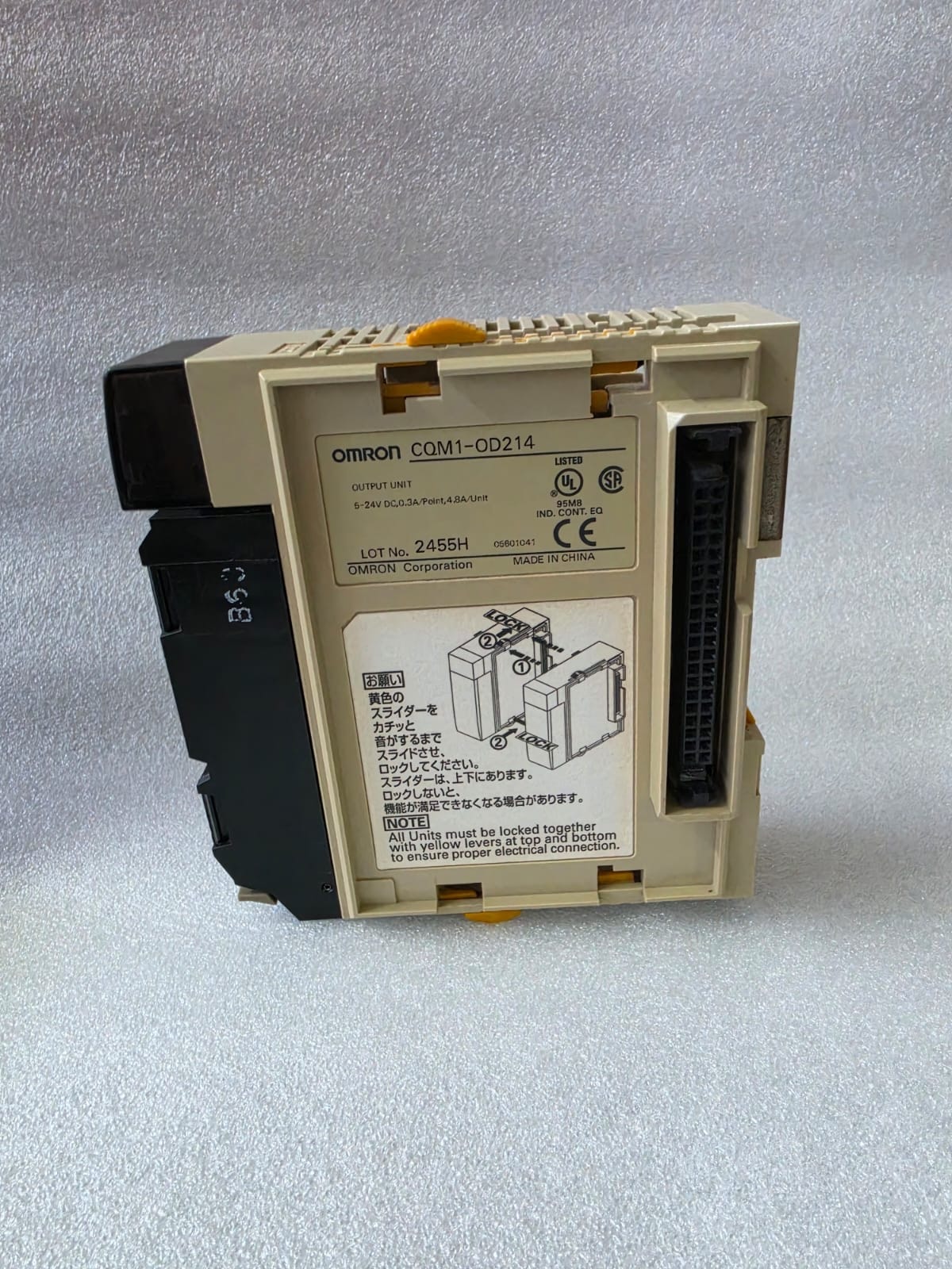 Omron COM1-OD214 industrial output unit